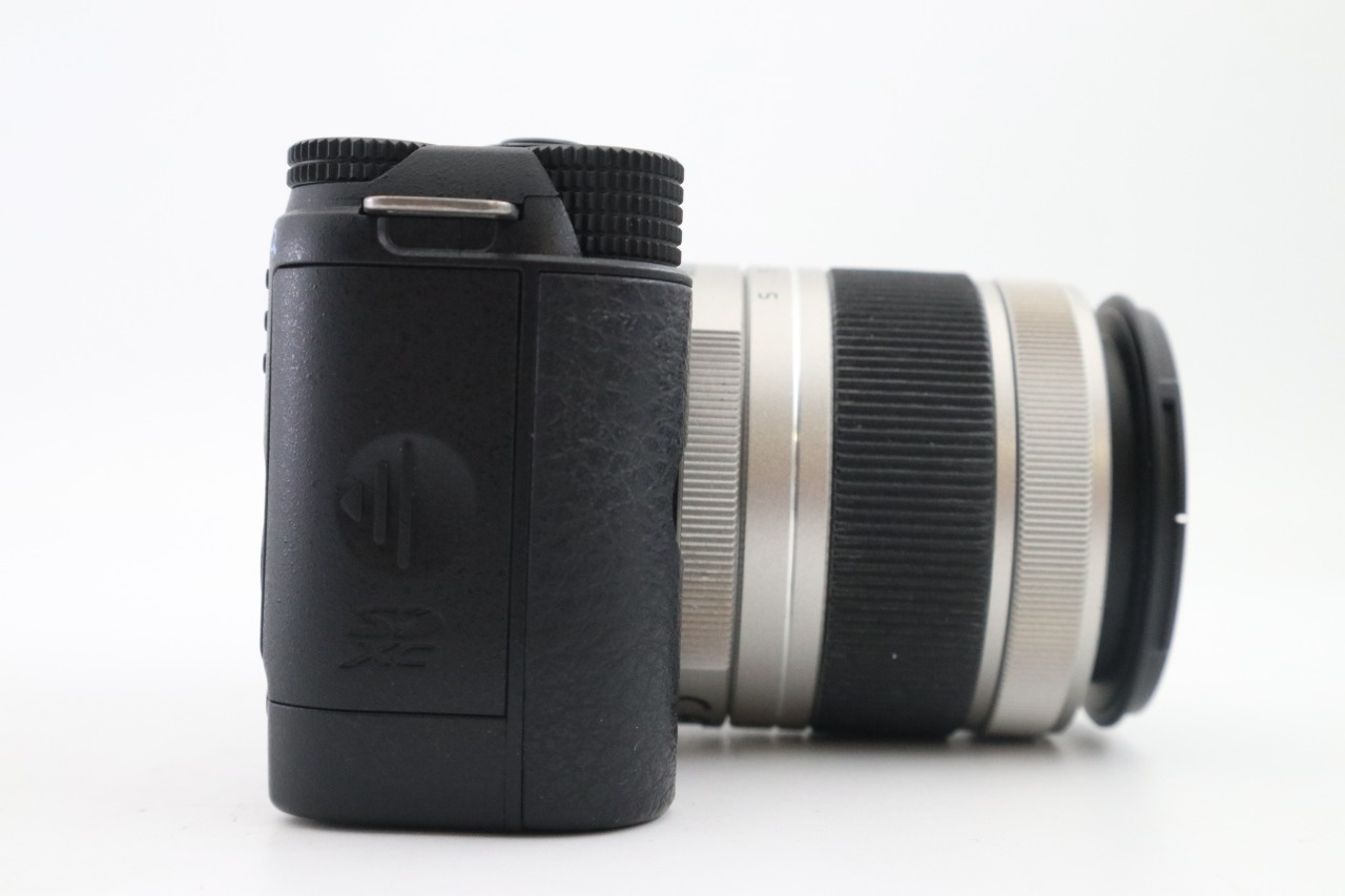 Q10 ブラックボディ ミラーレス + SMC 5-15mm F/2.8-4.5 ED AL IF レンズ