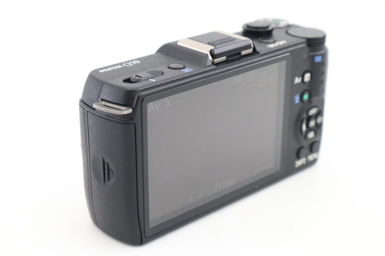 Q10 ブラックボディ ミラーレス + SMC 5-15mm F/2.8-4.5 ED AL IF レンズ
