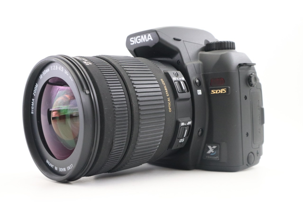 シグマ SD15 ブラックボディ  + ZOOM 18-50mm F/2.8-4.5 DC HSM AFレンズ