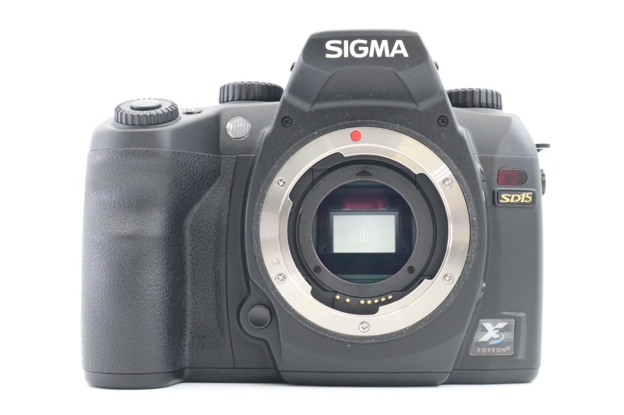 シグマ SD15 ブラックボディ  + ZOOM 18-50mm F/2.8-4.5 DC HSM AFレンズ