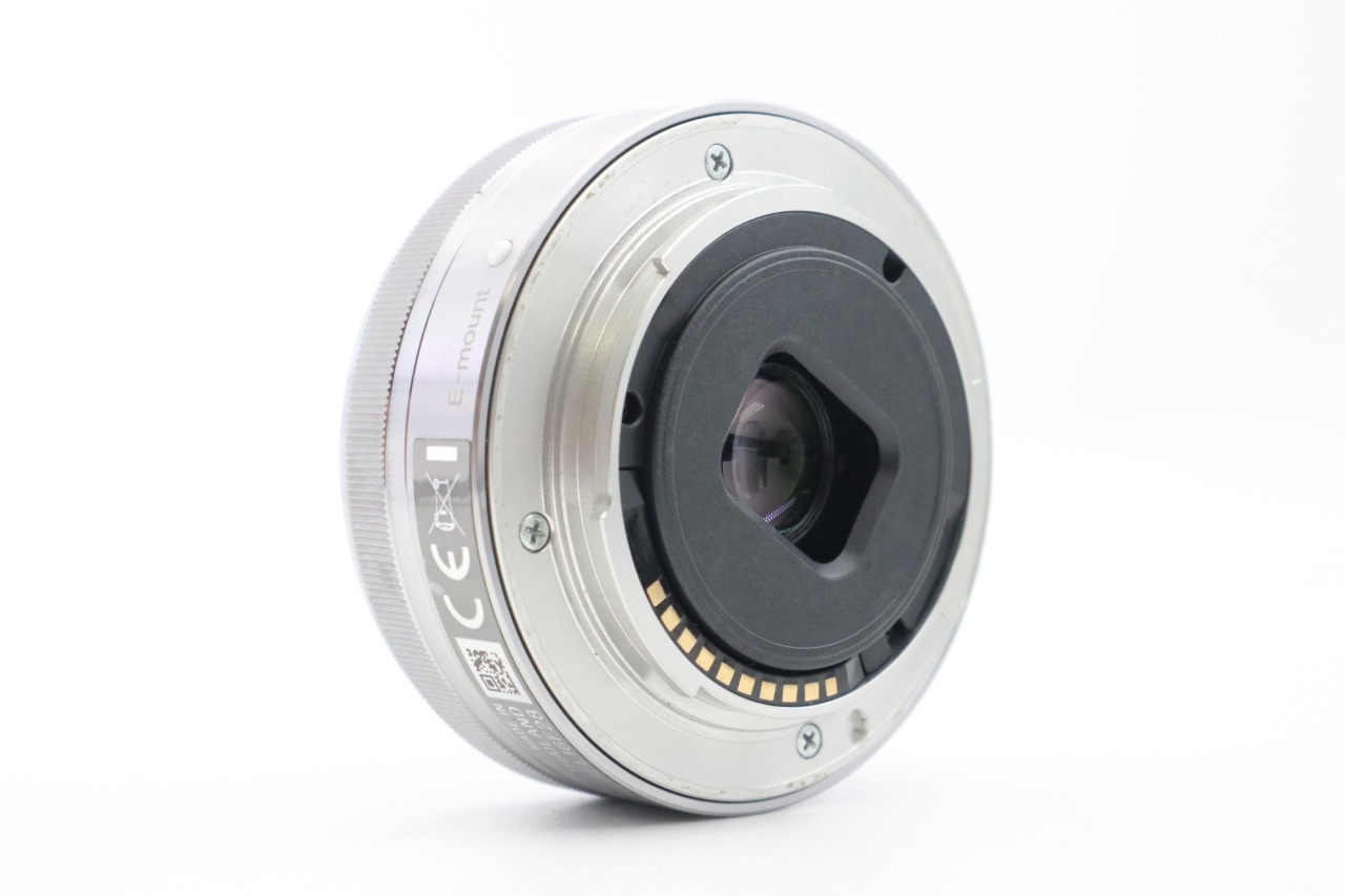 α NEX-C3 ホワイトシルバーボディ ミラーレス + E 16mm F/2.8 AFレンズ