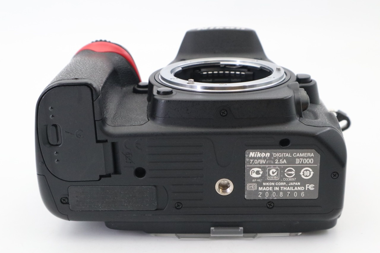 D7000 ブラックボディ 