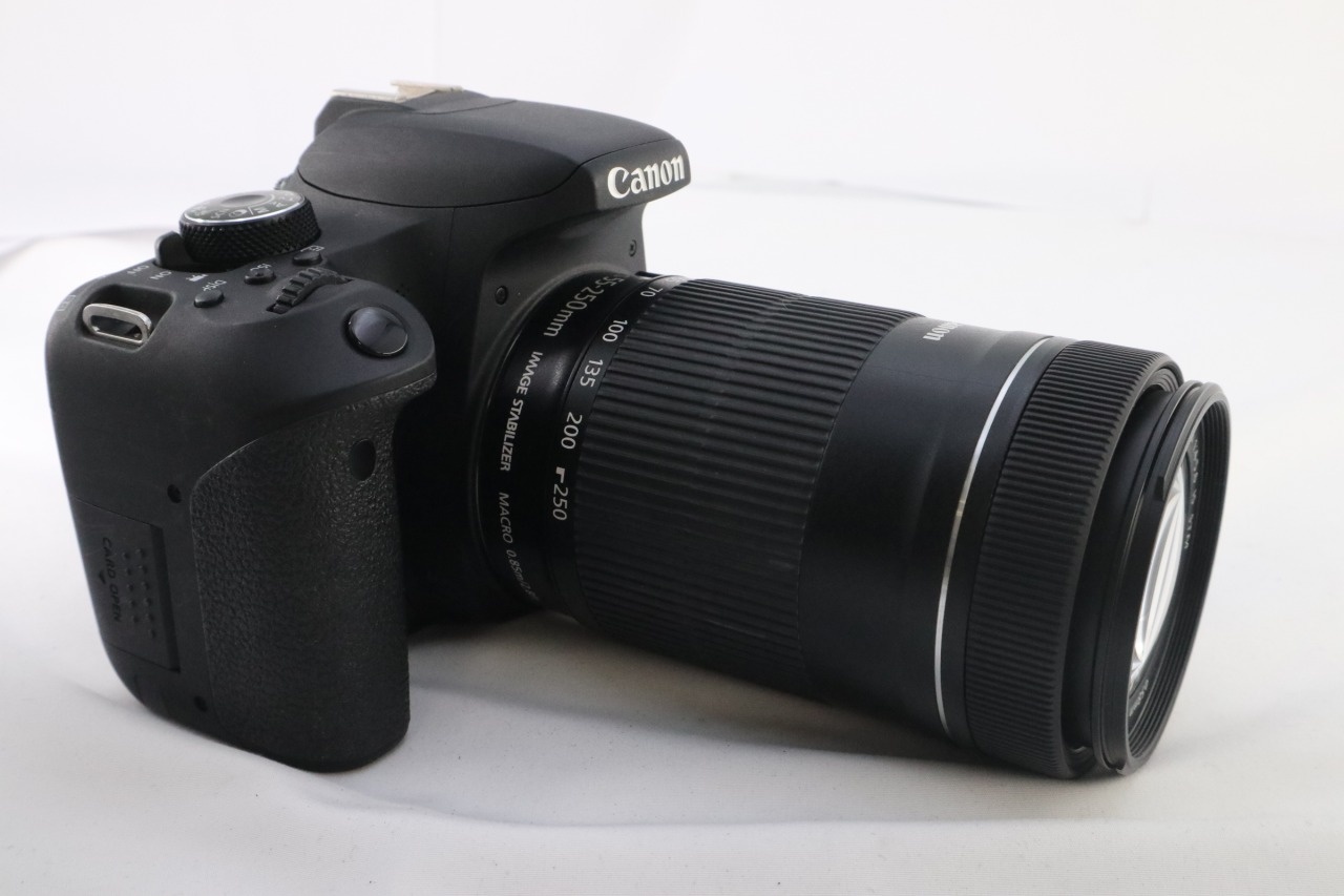 EOS Kiss X9i ブラックボディ  + EF-S 55-250mm F/4-5.6 IS STM + 18-55mm レンズ