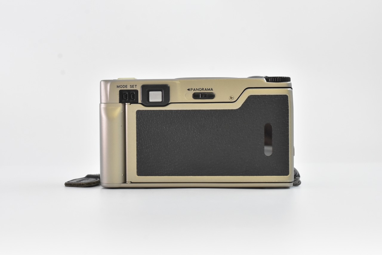 ニコン 35Ti チタンシルバーボディ  ケース付き