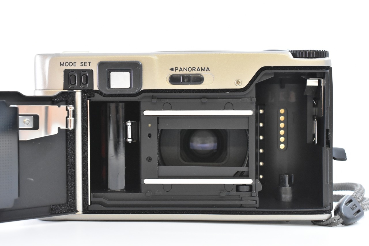 ニコン 35Ti チタンシルバーボディ  ケース付き