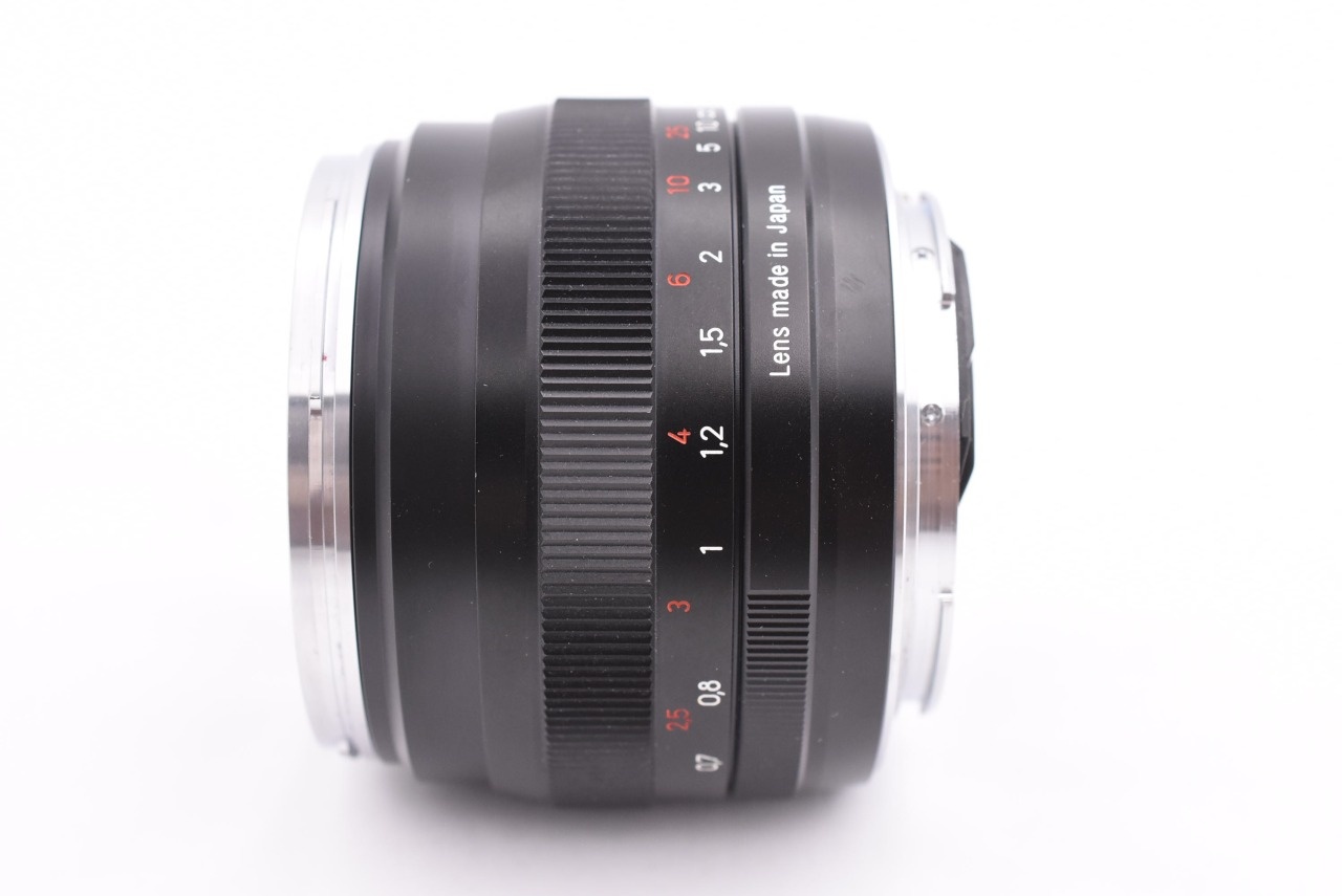 Carl Zeiss Planar T* F/1.4 50mm ZE マウント for Canon AF