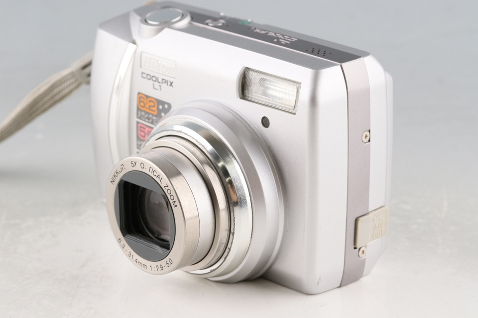 Nikon Coolpix L1 Digital Camera #45094I