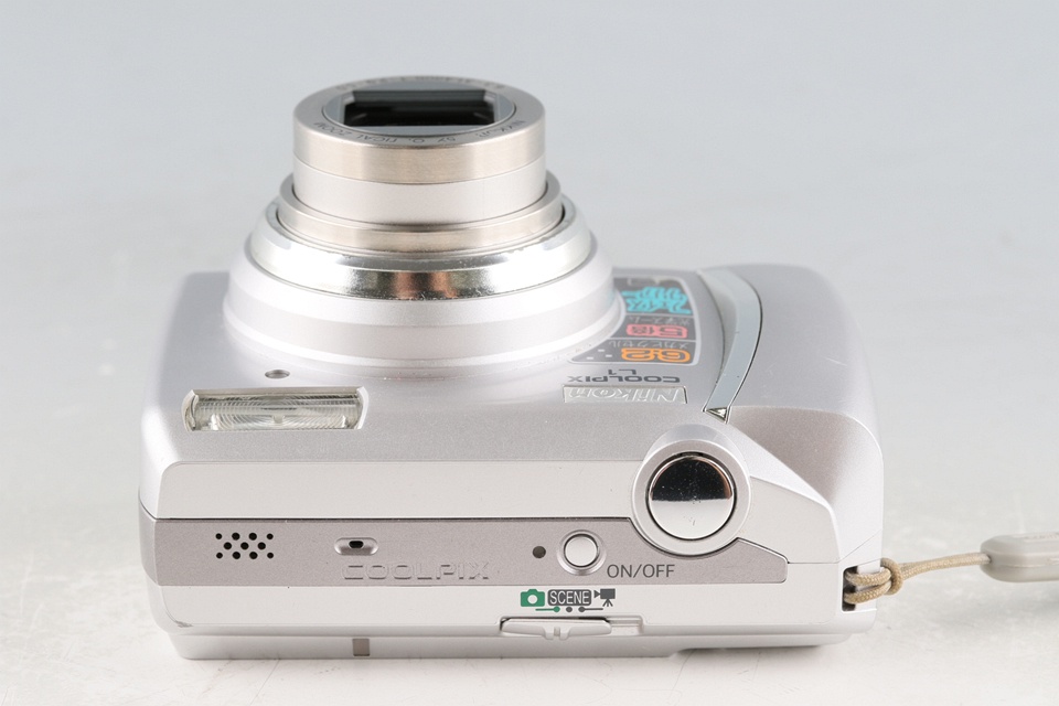 Nikon Coolpix L1 Digital Camera #45094I