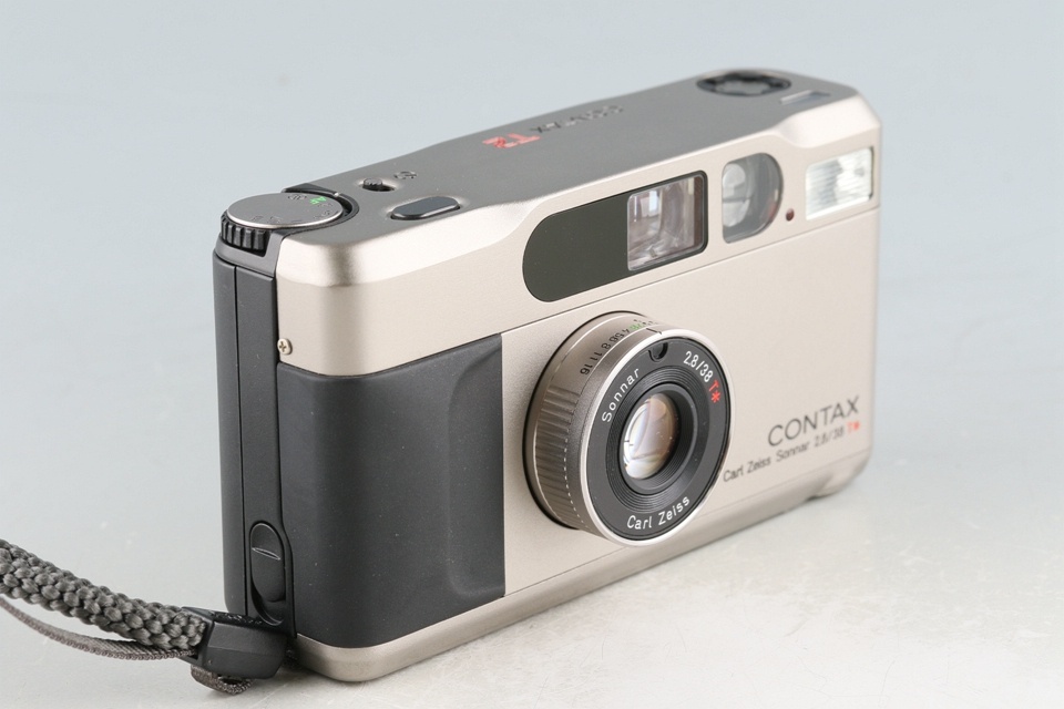 Contax T2 35mm Point & Shoot Film Camera #56919D5