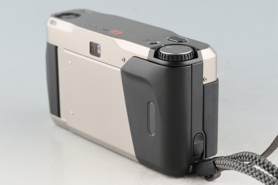 Contax T2 35mm Point & Shoot Film Camera #56919D5