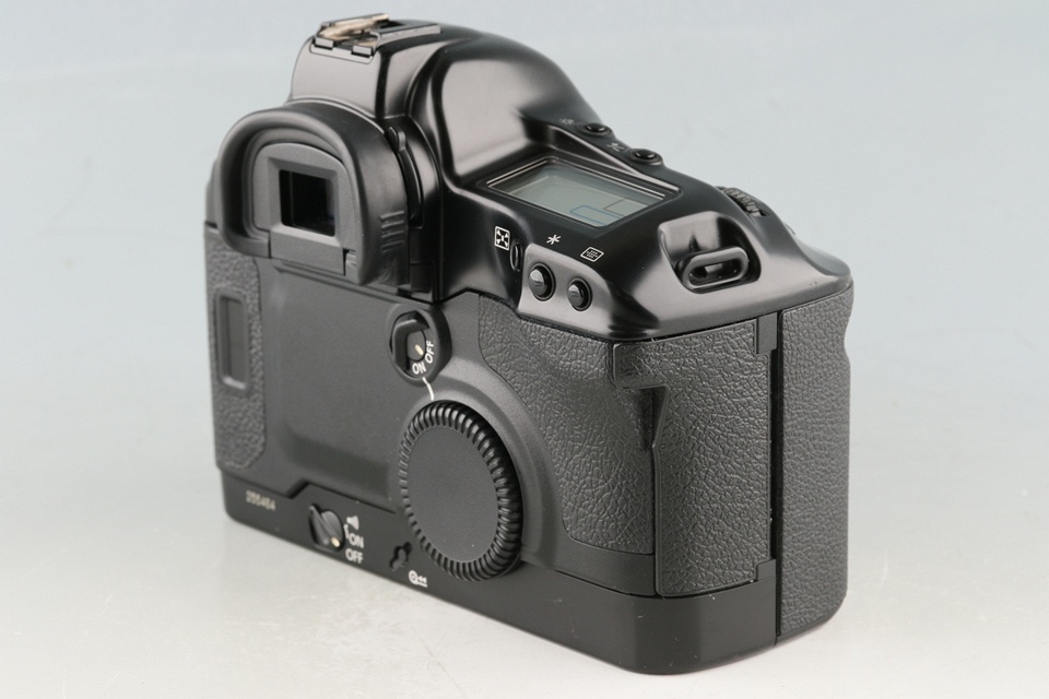 Canon EOS-1V 35mm SLR Film Camera #58529E1