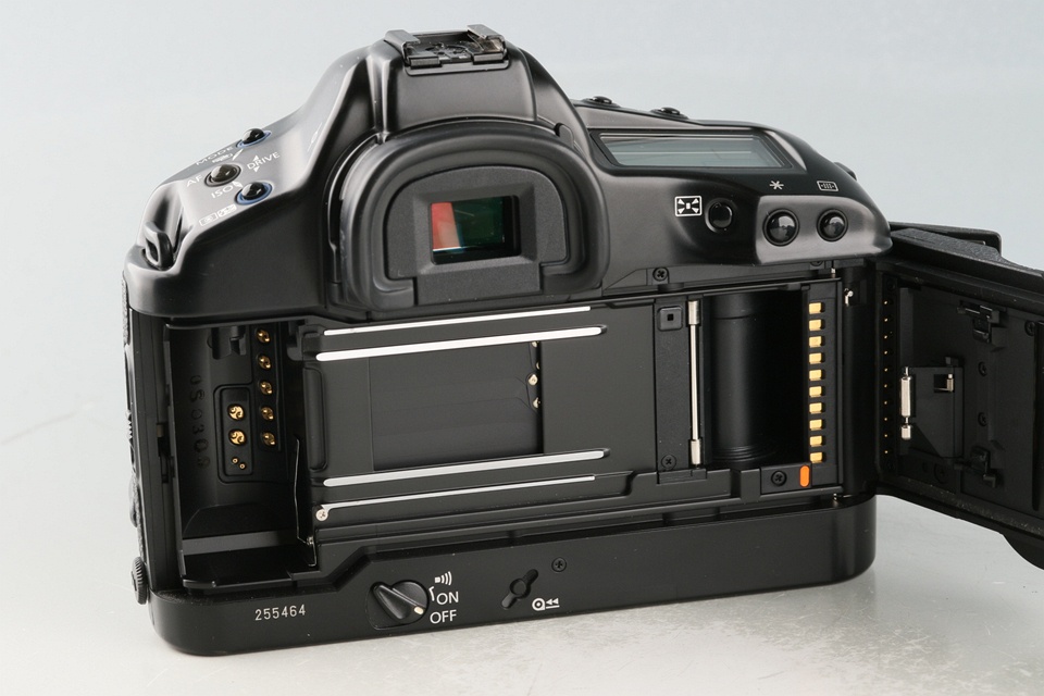 Canon EOS-1V 35mm SLR Film Camera #58529E1