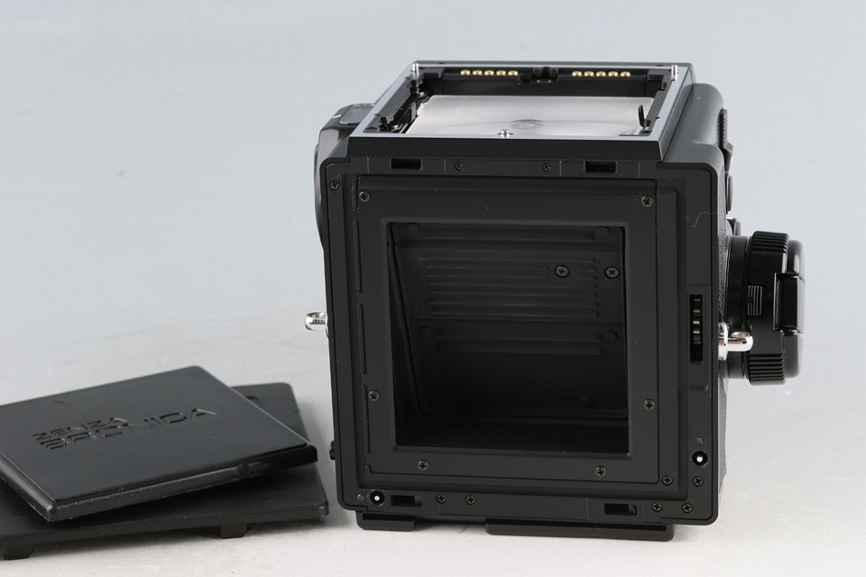 Zenza Bronica SQ-Ai + Zenzanon-PS 80mm F/2.8 + AE Prism Finder + Waist Level Finder + Motor Drive #5