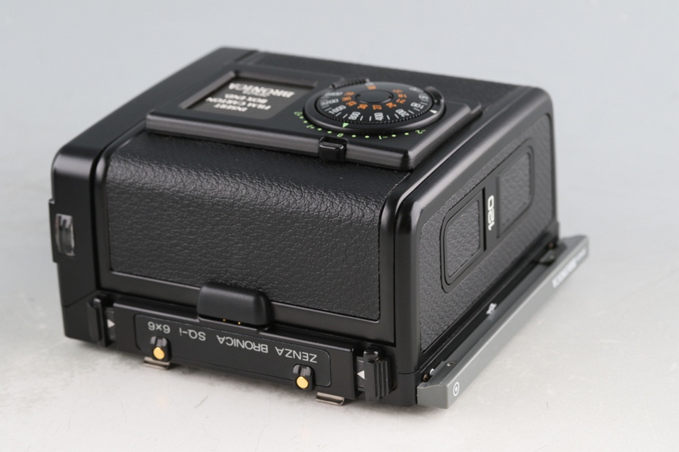 Zenza Bronica SQ-Ai + Zenzanon-PS 80mm F/2.8 + AE Prism Finder + Waist Level Finder + Motor Drive #5