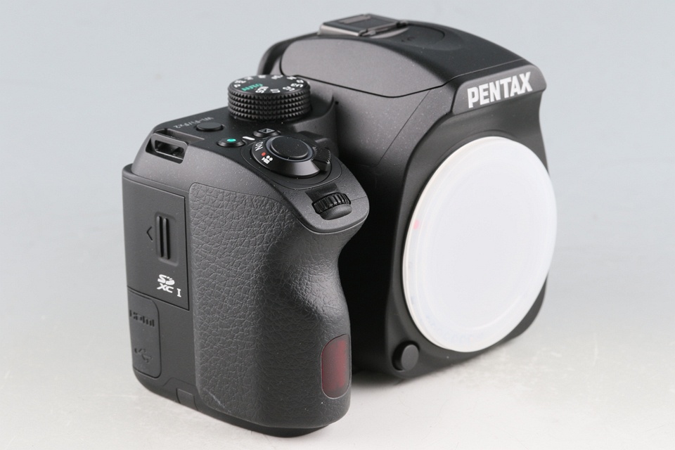 Pentax K-70 + SMC Pentax-DA 18-135mm F/3.5-5.6 ED AL DC WR Lens With Box #58721L6