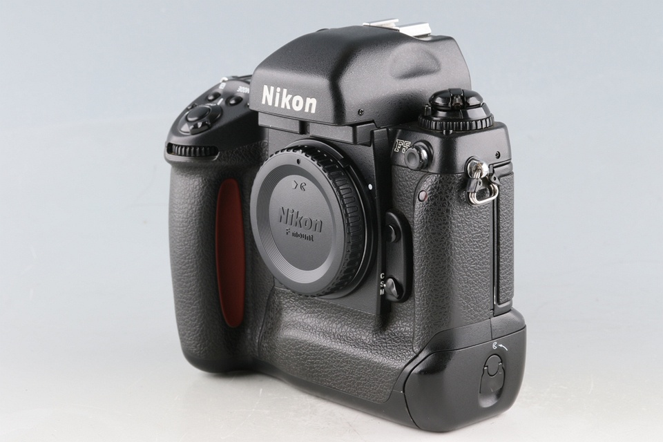 Nikon F5 35mm SLR Film Camera #58864E1