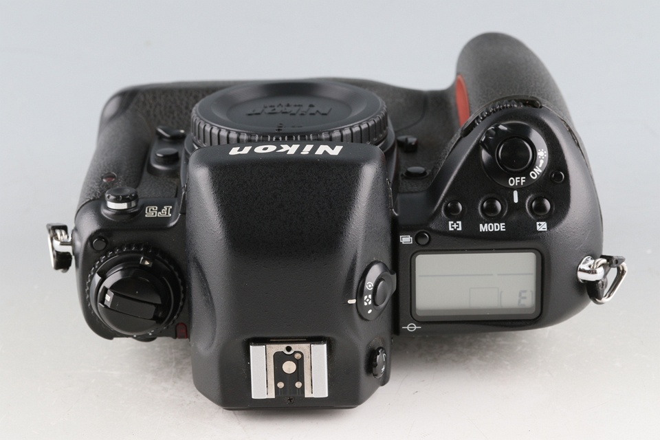 Nikon F5 35mm SLR Film Camera #58864E1