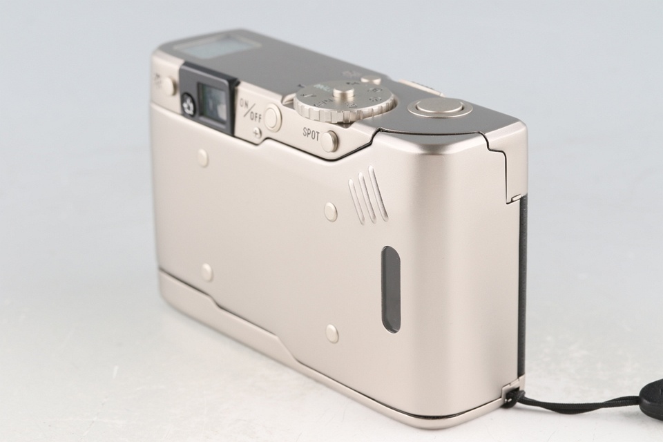Minolta TC-1 35mm Point & Shoot Film Camera With Box #58913L8