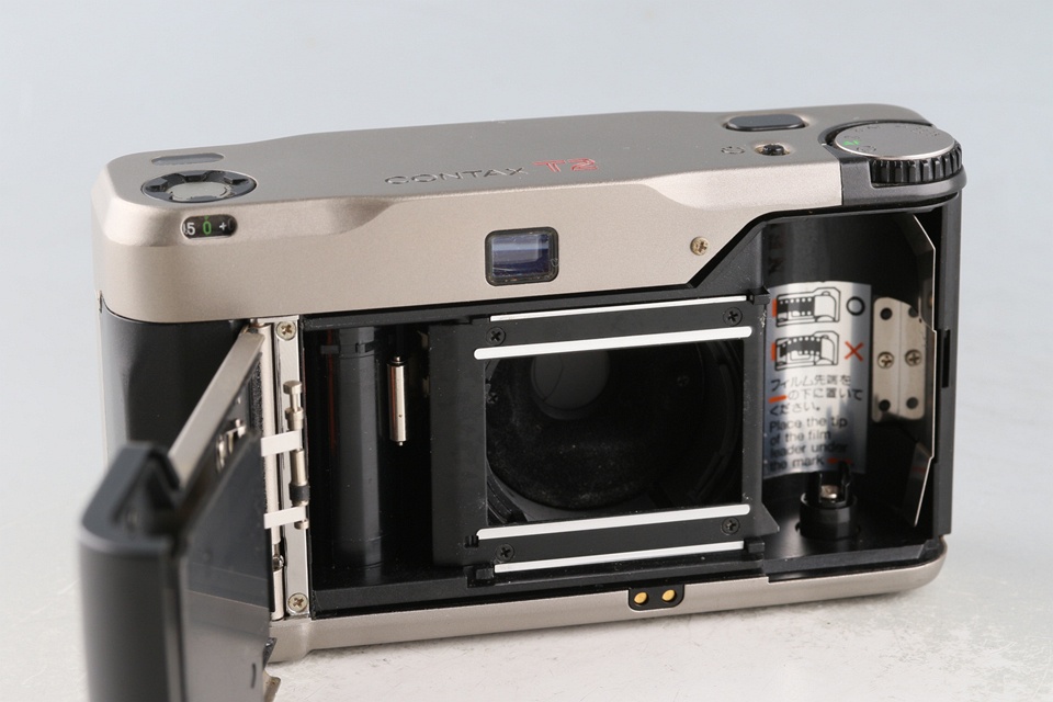 Contax T2 35mm Point & Shoot Film Camera #58957D5