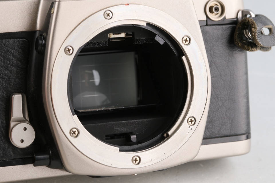 Contax S2 35mm SLR Film Camera #58958D5