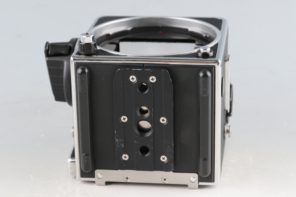 Hasselblad 503CW + Planar T* 80mm F/2.8 CFE Lens + A12 #59175E1