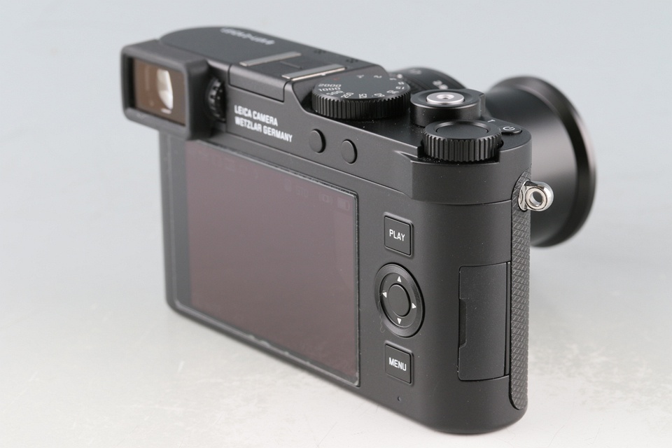 Leica D-Lux 8 Digital Camera With Box #59195L1