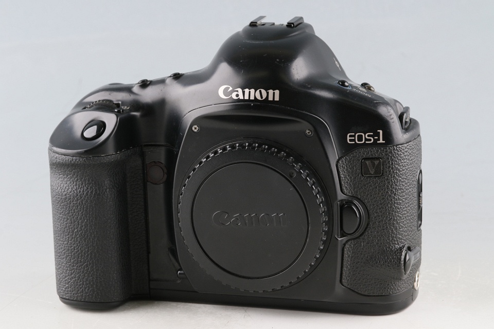 Canon EOS-1V 35mm SLR Film Camera #59233E3