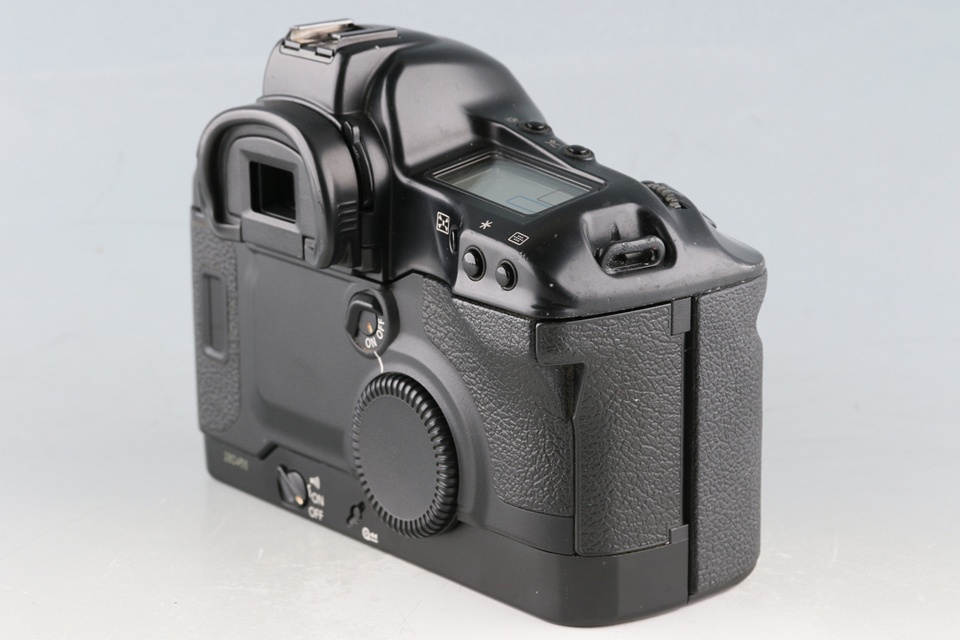 Canon EOS-1V 35mm SLR Film Camera #59233E3