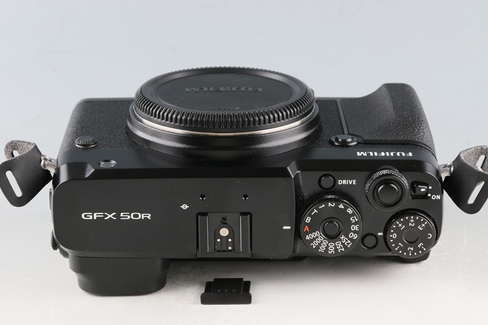 Fujifilm GFX 50R Medium-Format Mirrorless Digital Camera With Box #59304L6