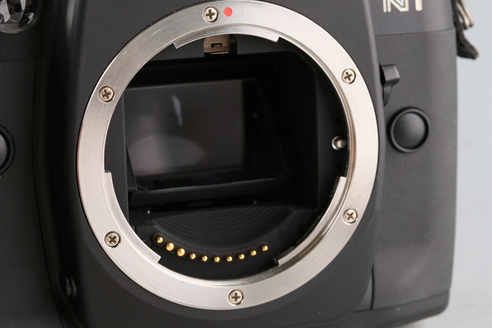 Contax N1 35mm SLR FIlm Camera #59337E4