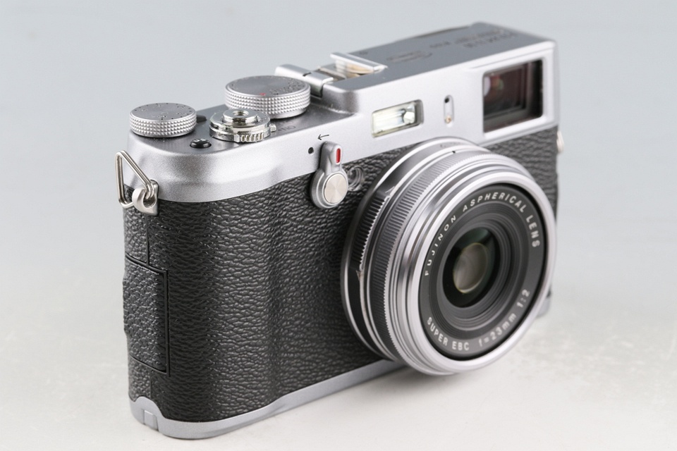 Fujifilm FinePix X100 Digital Camera #59454L7