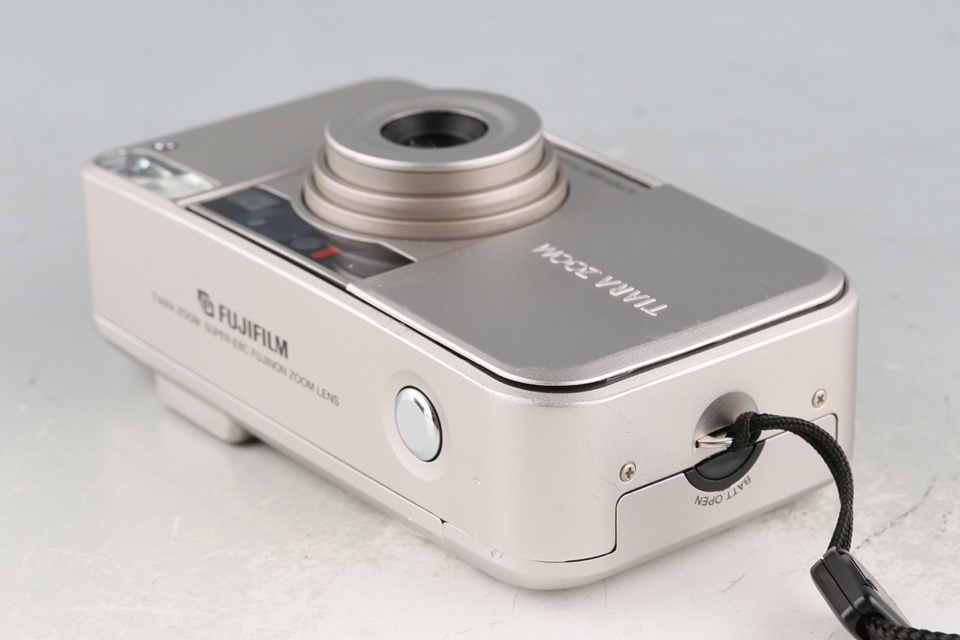 Fujifilm Tiara Zoom 35mm Point & Shoot Film Camera #59516D5