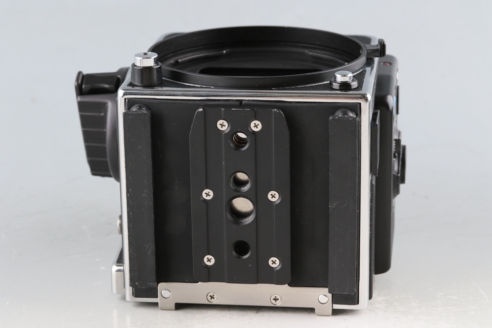 Hasselblad 203FE + Carl Zeiss Planar T* 80mm F/2.8 FE Lens + E12 #59561F1
