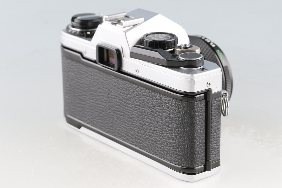 Olympus OM-10 + OM-System .Zuiko MC Auto-S 50mm F/1.8 Lens #59582D3