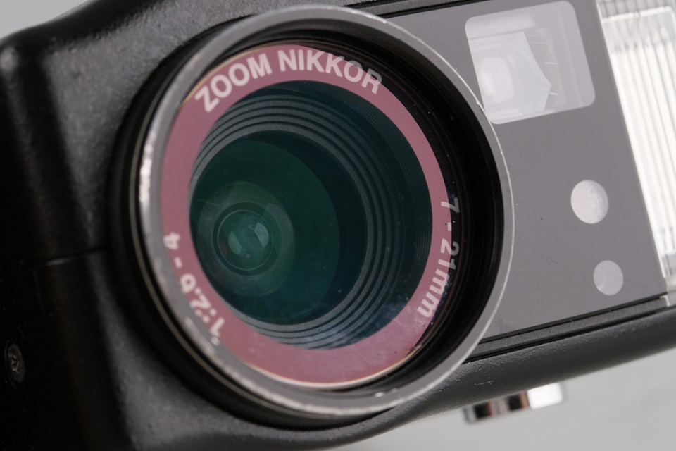Nikon Coolpix 950 Digital Camera #59668J