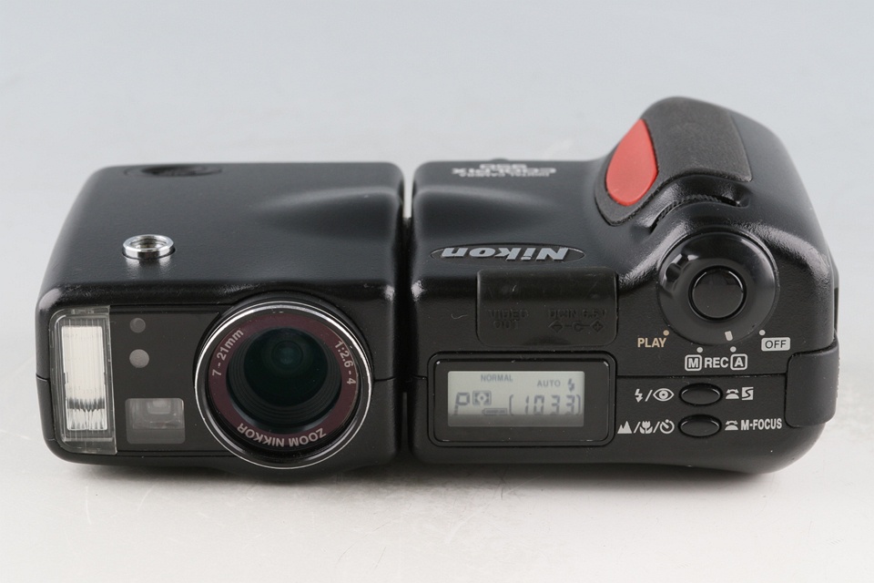 Nikon Coolpix 950 Digital Camera #59668J