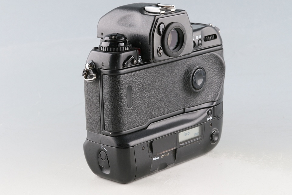Nikon F5 35mm SLR Film Camera #59674E4