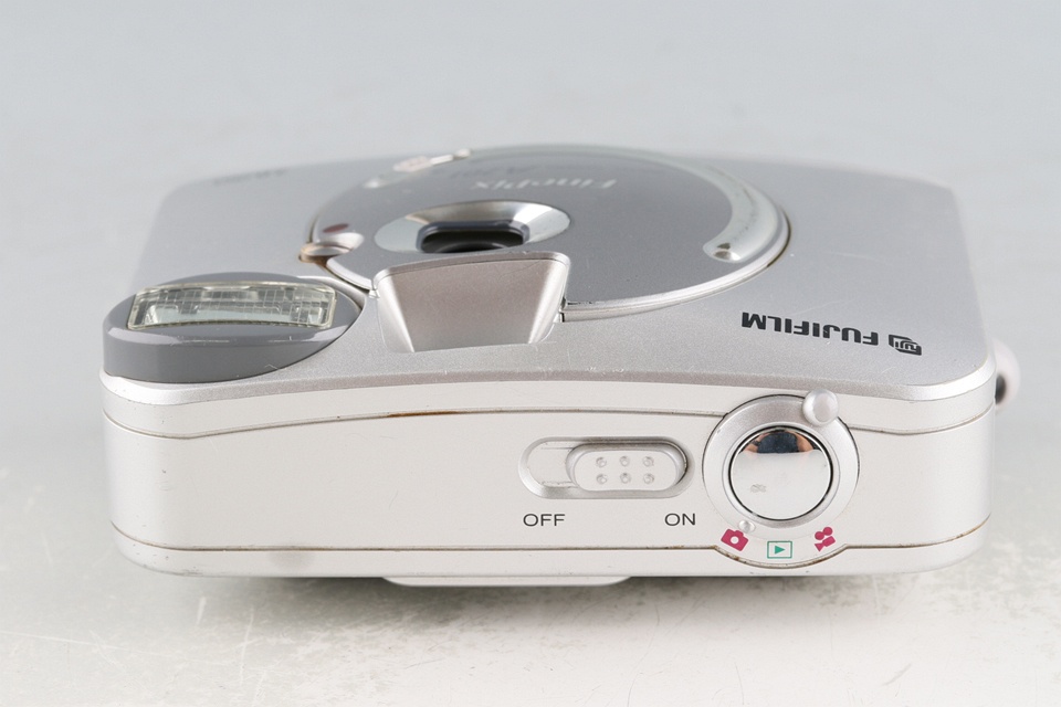 Fujifilm Finepix A201 Digital Camera *Japanese Version Only* #59845I