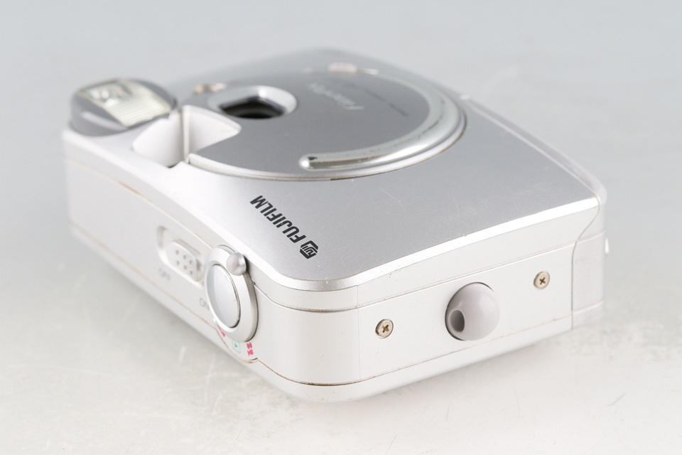 Fujifilm Finepix A201 Digital Camera *Japanese Version Only* #59845I