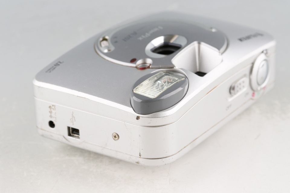 Fujifilm Finepix A201 Digital Camera *Japanese Version Only* #59845I