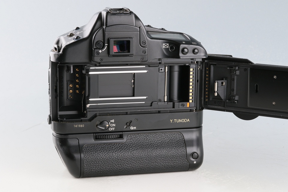 Canon EOS-1V HS 35mm SLR Film Camera #59850E4
