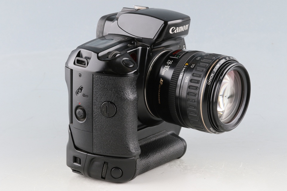 Canon EOS 5 + EF 28-105mm F/3.5-4.5 Lens + VG10 #59928G32