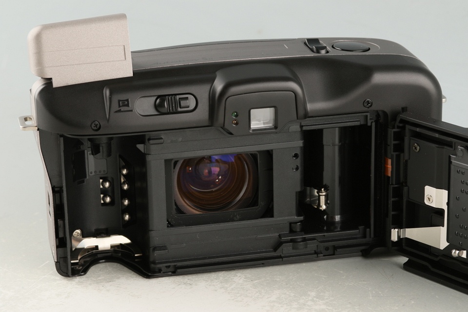 Canon Autoboy SII 35mm Point & Shoot Film Camera #59967G32