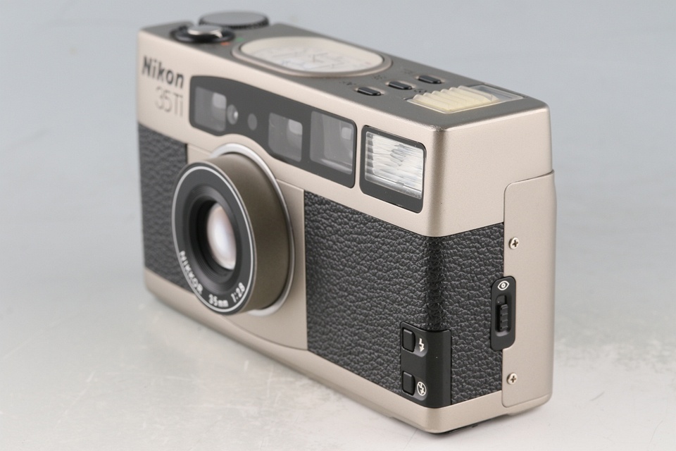 Nikon 35Ti 35mm Point & Shoot Film Camera #60071D4