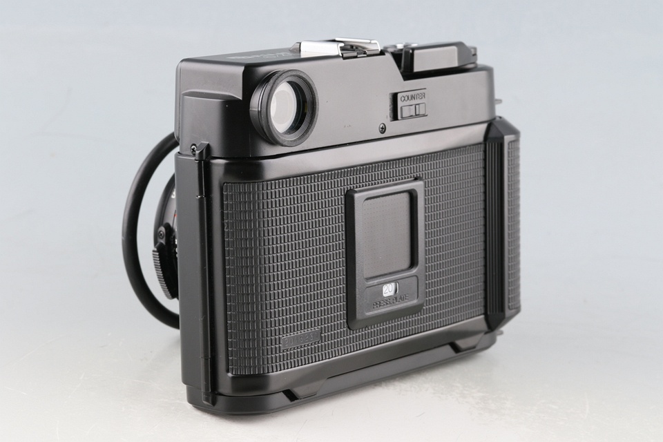 Fuji Fujifilm GS645S Professional Wide60 Medium Format Film Camera With Box #60084L8