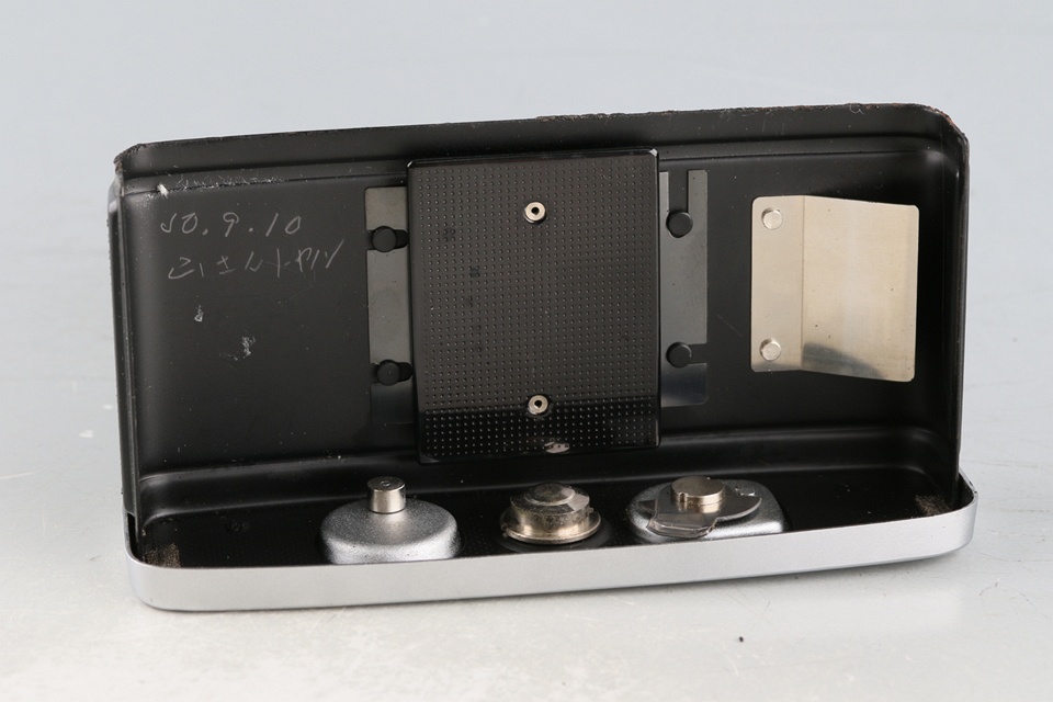 Olympus-Pen D 35mm Half Frame Camera #60105D5