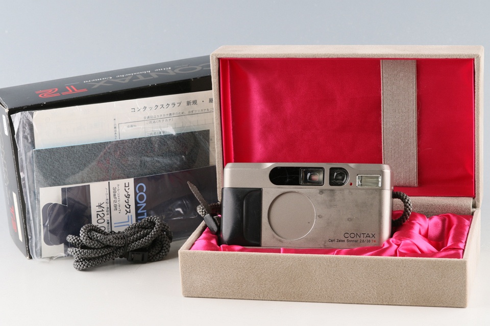 Contax T2 35mm Point & Shoot Film Camera With Box #60149L8