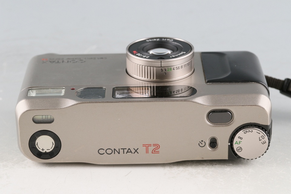 Contax T2 35mm Point & Shoot Film Camera With Box #60149L8