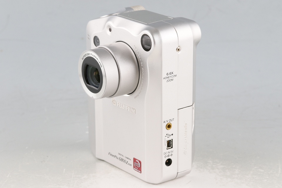 Fujifilm FinePix 6800 Zoom Digital Camera #60155I