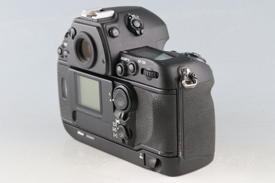 Nikon F6 35mm SLR Film Camera #60179E4